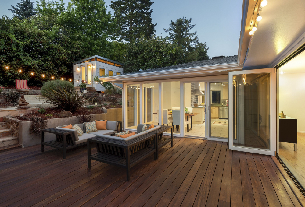 What You Need to Know About Painting Your Deck JC Licht