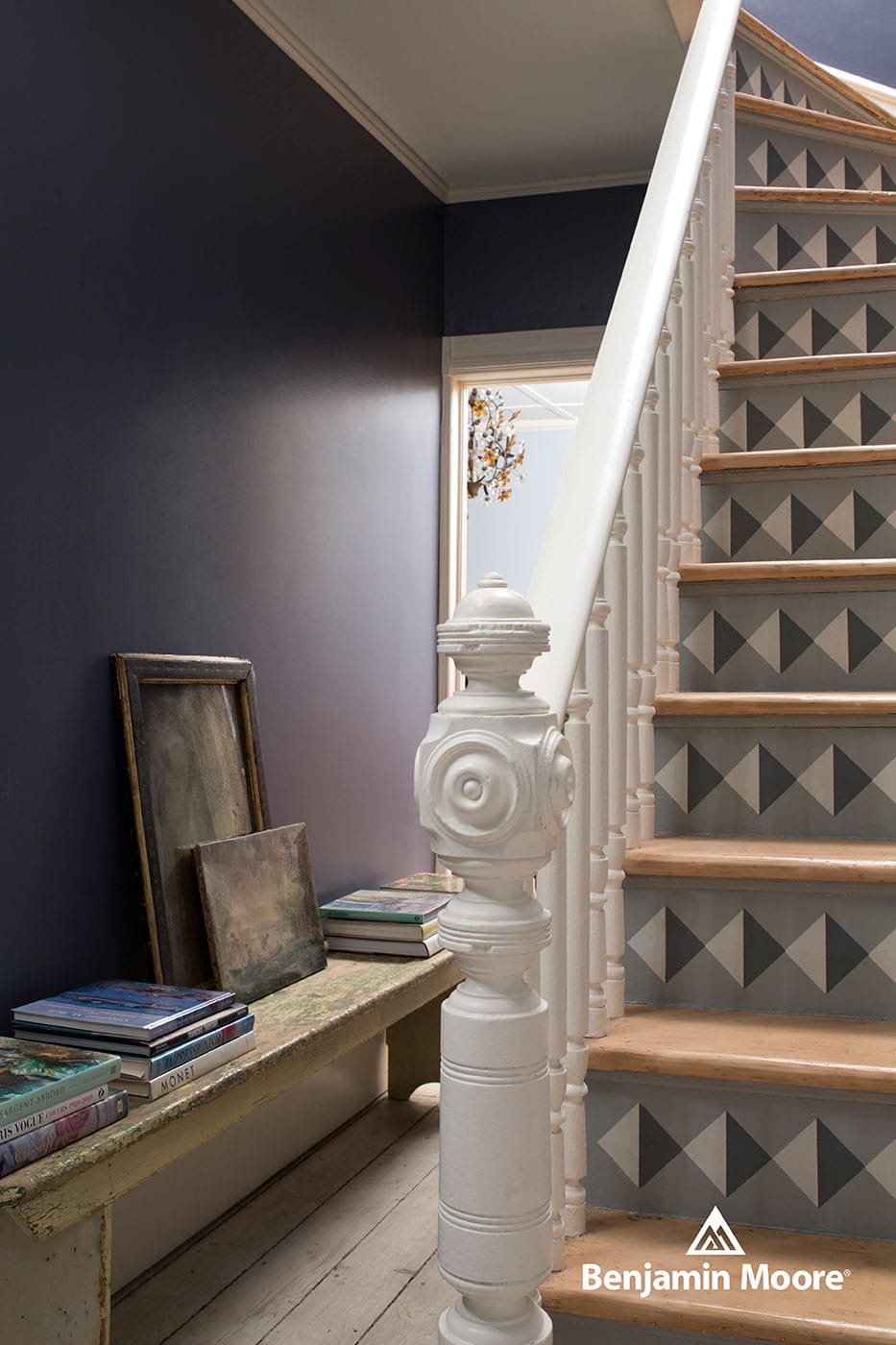 Stairs / Dark Lilac 
