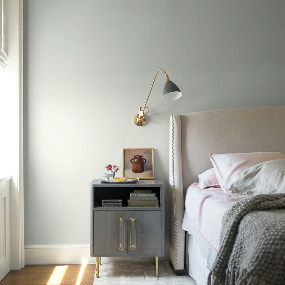 Shop Benajmin Moore's AF-690 Metropolitan at JC Licht in Chicago, IL. Chicagolands favorite Benjamin Moore dealer.